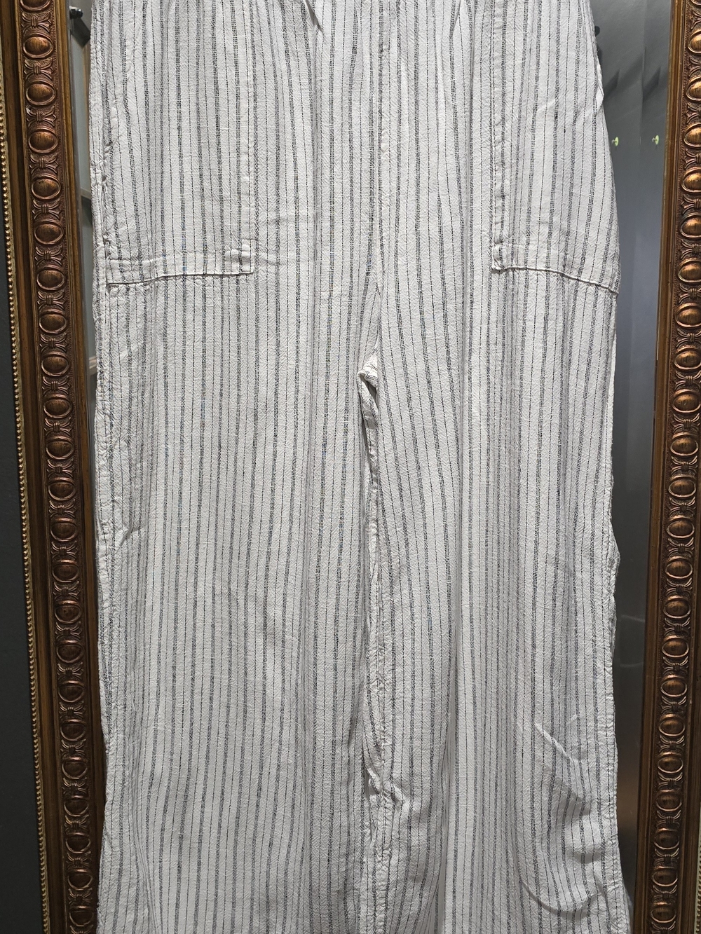 Time and Tru Women’s White and Gray Striped Linen Pants